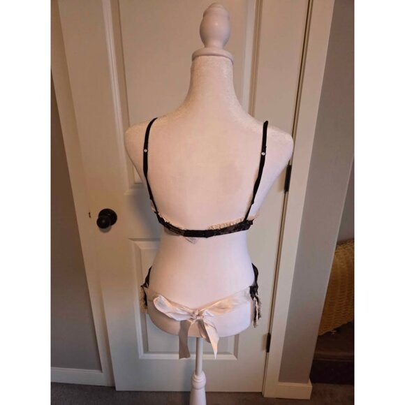 Victoria's secret intimates 34C free shipping - Picture 3 of 7